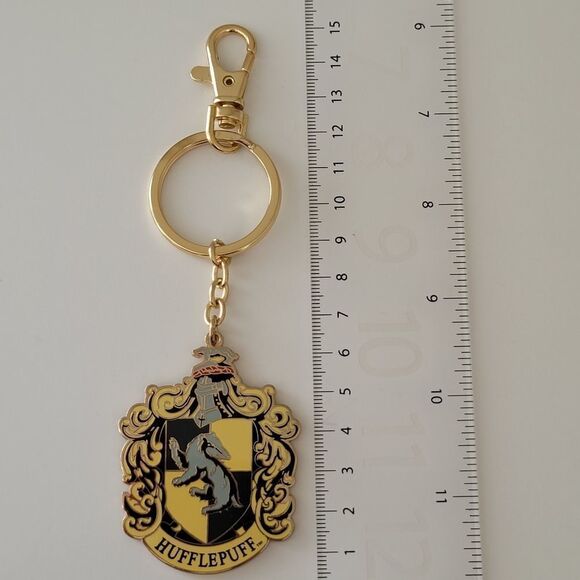 Harry Potter Hufflepuff Key Chain #0071 - Picture 8 of 8
